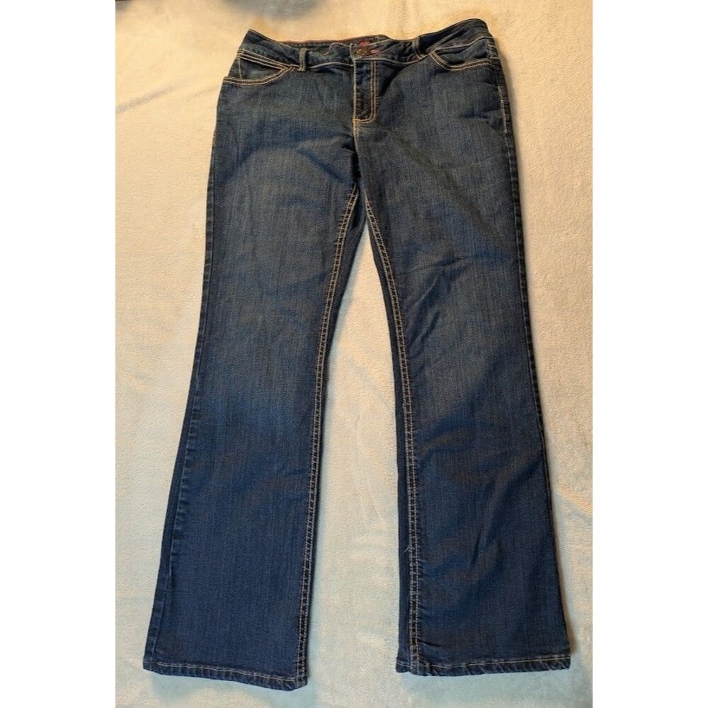 Wrangler Women’s 13/14 x 32 Bootcut Jeans Dark Wash Stretch Embroidered